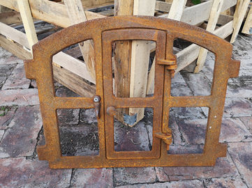 Stile aperto del ferro battuto del giardino di finestra delle griglie di piegatura decorativa di progettazione