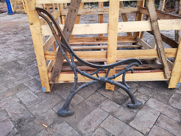 Progettazione europea antica di arte dell'armatura della sedia delle gambe del banco del ghisa antinvecchiamento